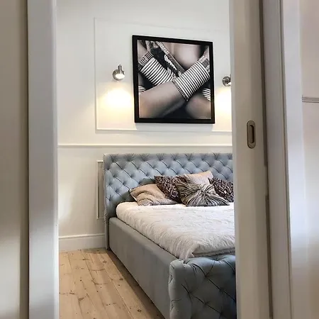 Apartment Glamour